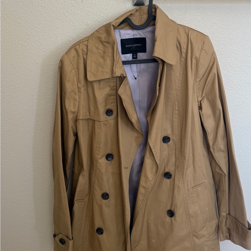 Banana Republic Tan Trench Coat Classic Double-Breasted Style